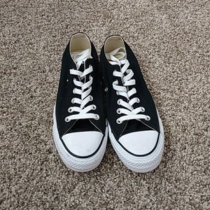 Black and white converse